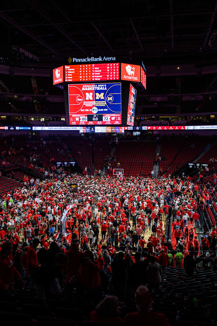 15_MBBvsWisconsin0201